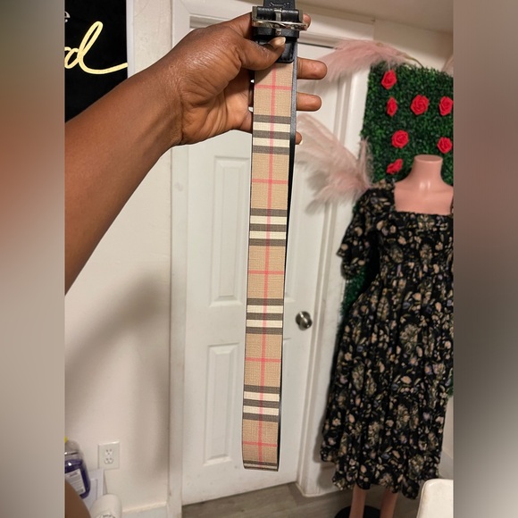 Nwot Mens Burberry belt - Picture 2 of 5